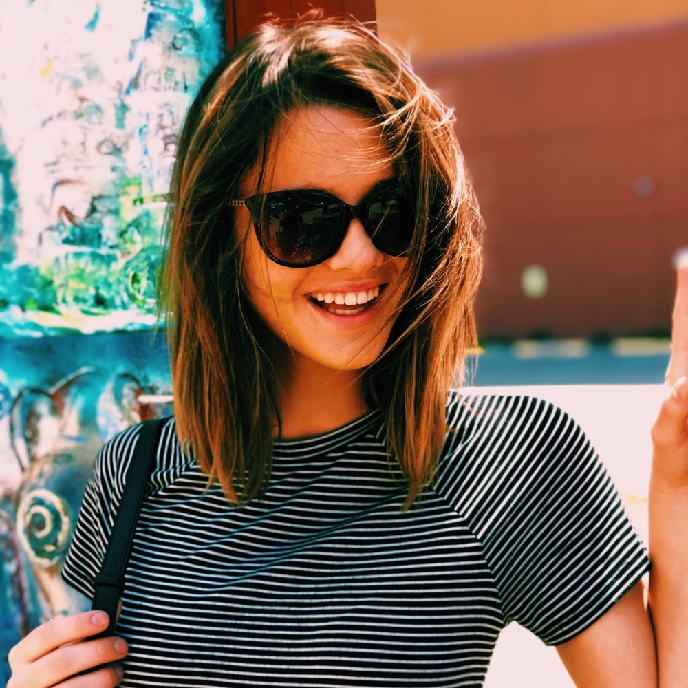 Meet your Posher, Chloe